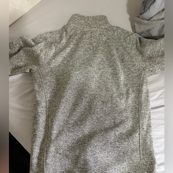 Eddie Bauer half zip size M - Picture 2 of 3
